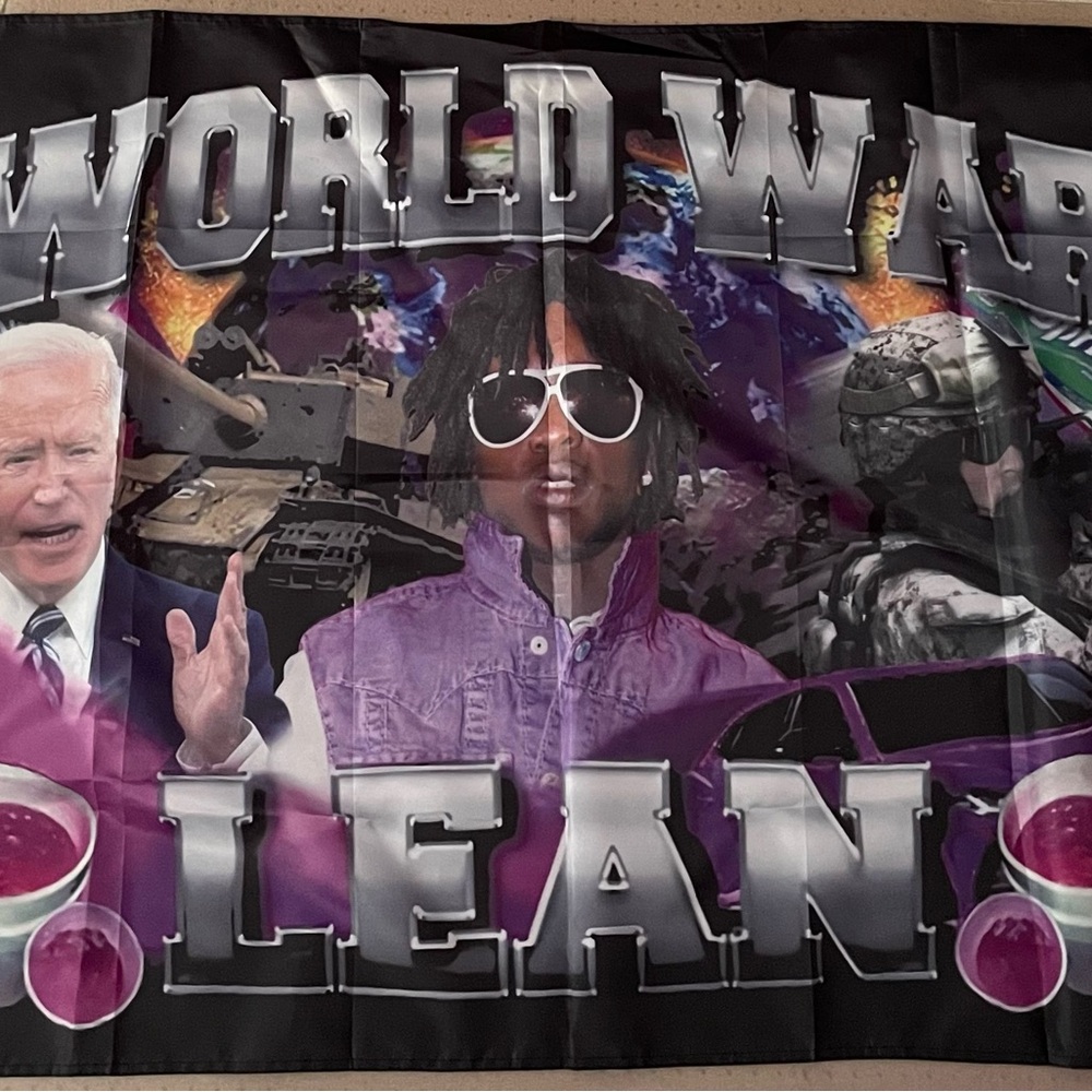 Amazon World War Lean Tapestry - Purple and Black